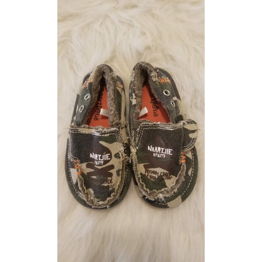 🌴5 for $25🌴  Naartji kids camo canvas shoes